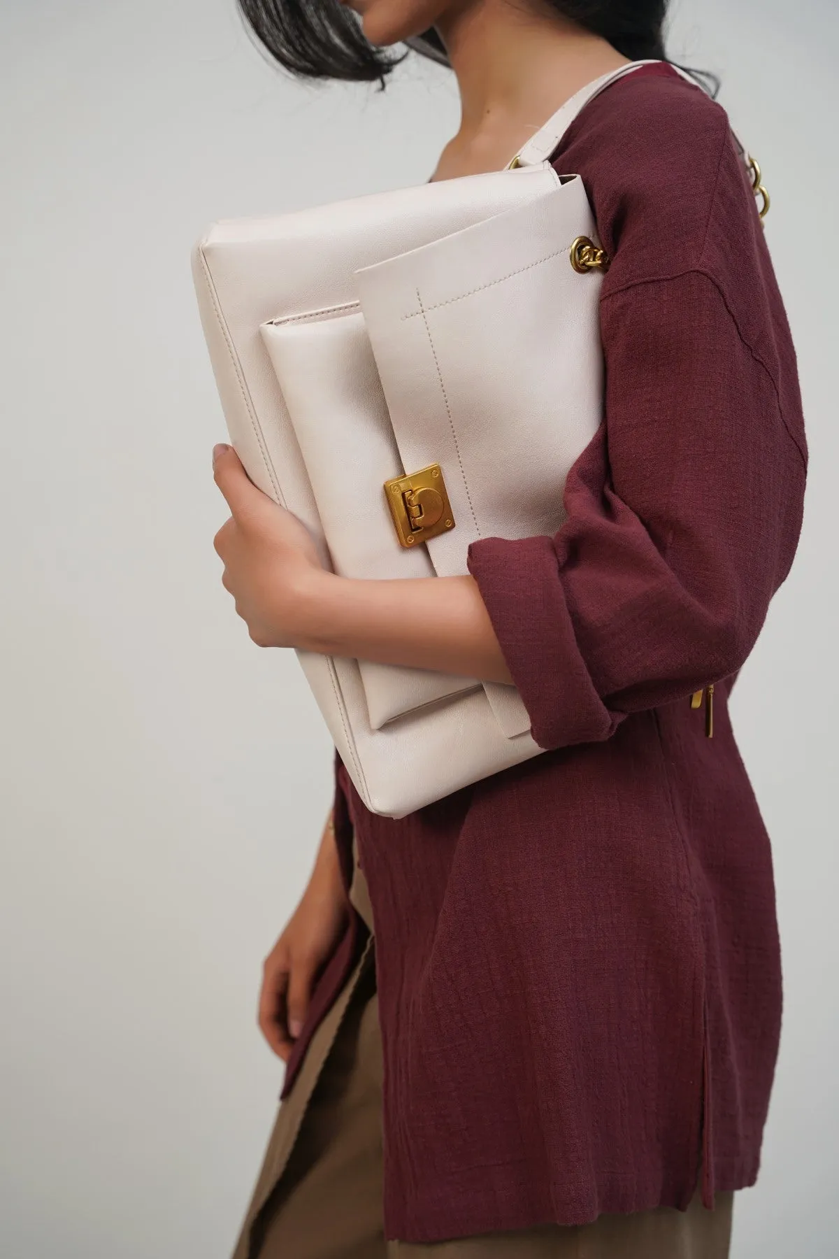 ALL-DAY SHOULDER BAG